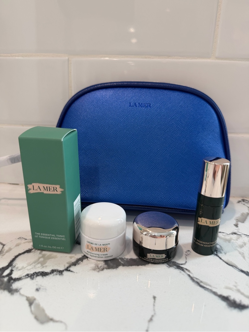 New! Bundle of La Mer products and La Mer travel pouch